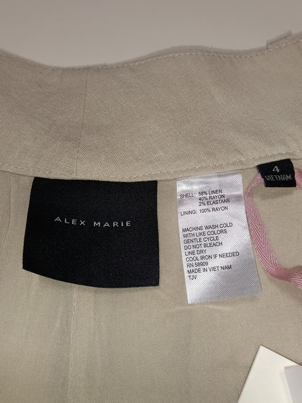 Alex Marie Tailored Linen Blend High-Waist Pleated Wide Leg Beige Shorts Size 4 - Picture 14 of 15